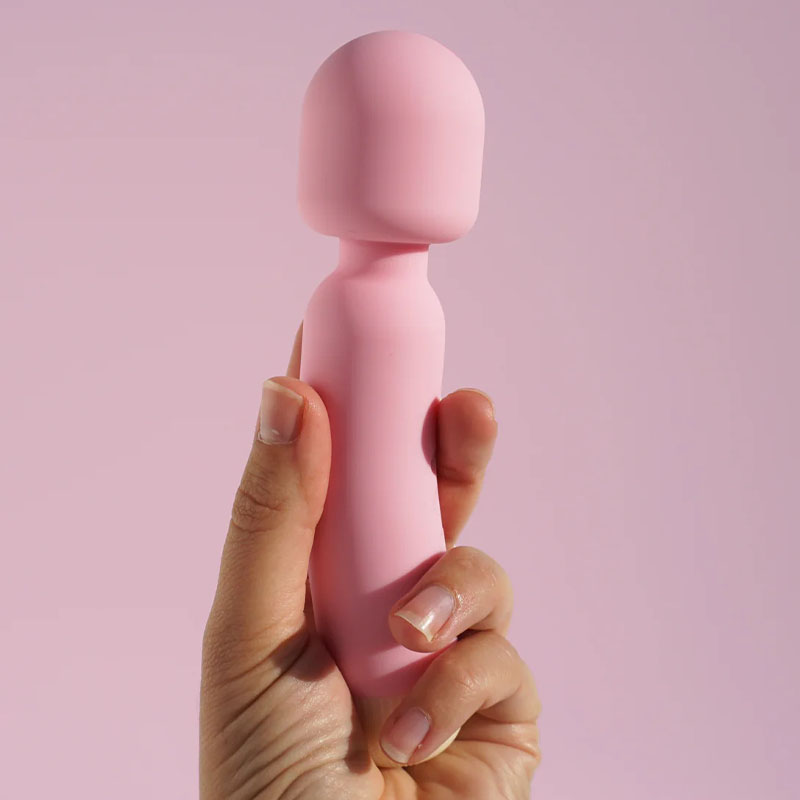 Girls Get Off Wanda Mini Wand Vibrator