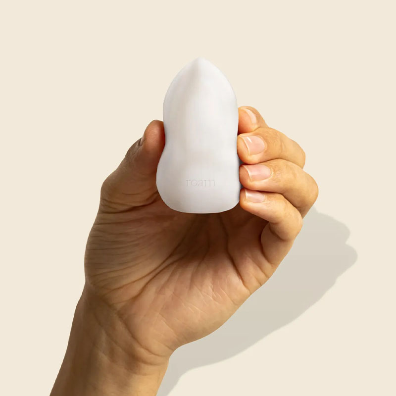 Roam The Pebble Clitoral Travel Vibrator